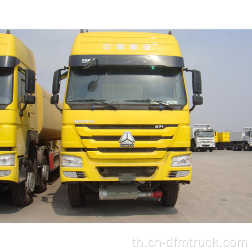 Sinotruck HOWO 8X4 371HP 28CBM รถบรรทุกเต็มถัง